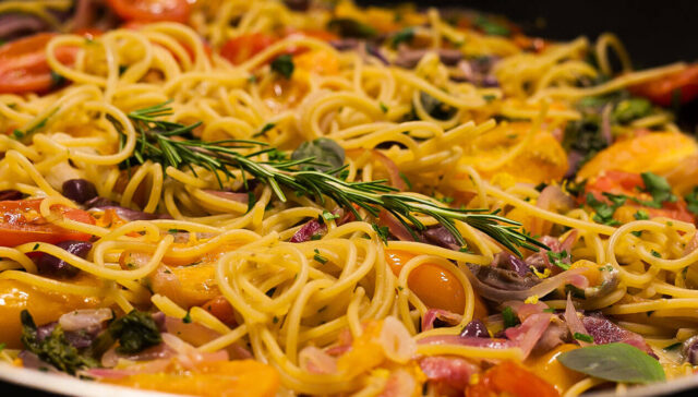 macarrão numa panela só