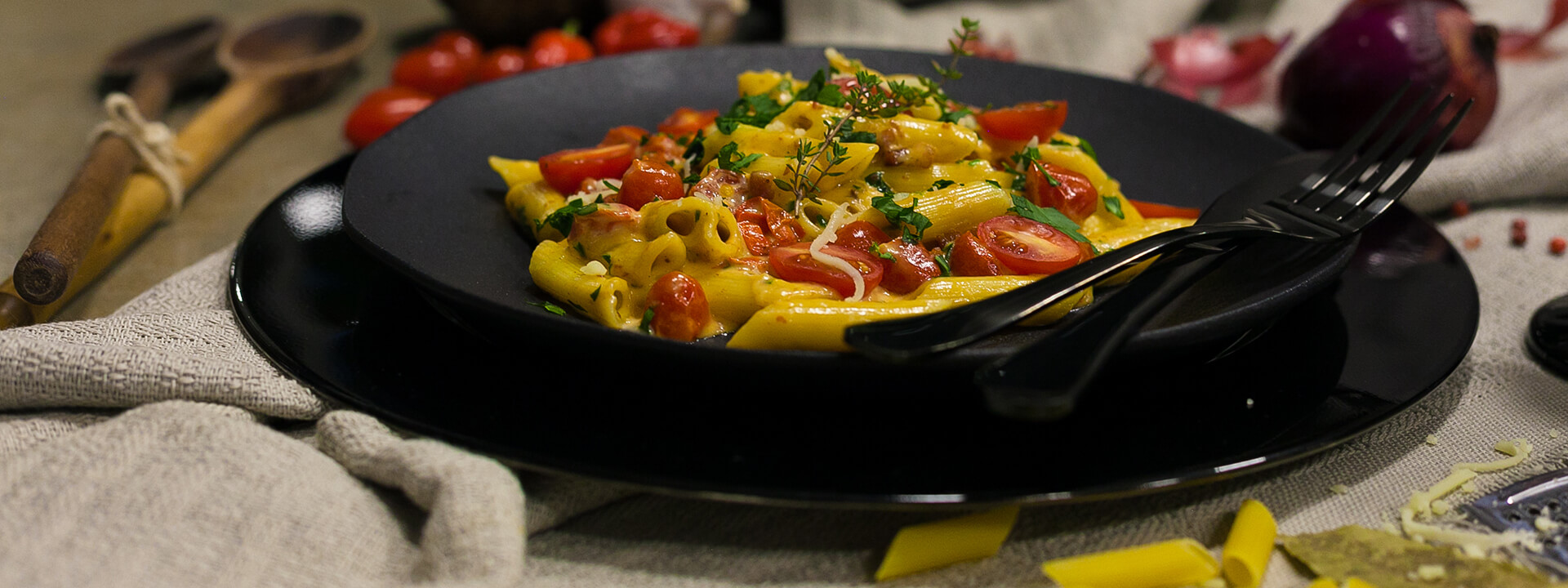 macarrão ao molho alfredo