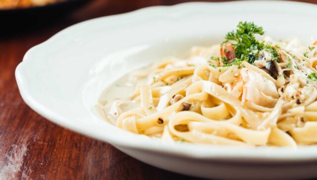 receita de macarrão talharim no forno