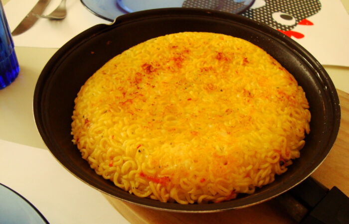 Rostie de macarrão instantâneo