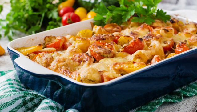 o que combina com macarrão de forno