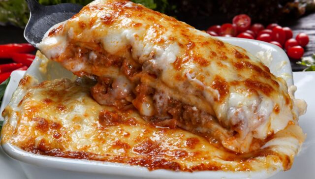 Como Fazer Lasanha sem Cozinhar a Massa