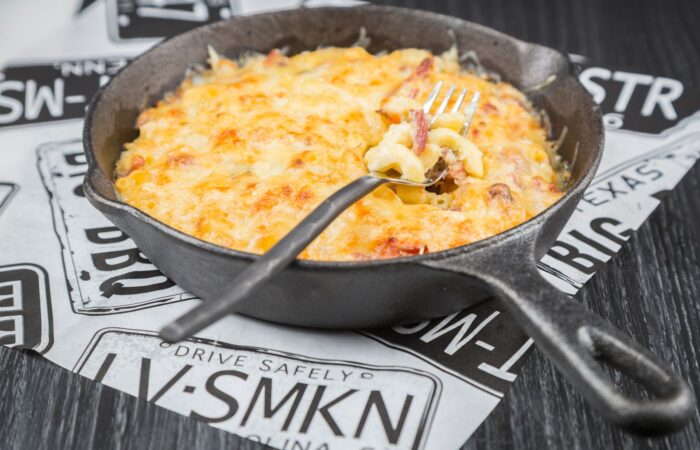 Macarrão com queijo e presunto