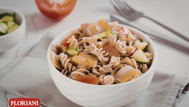 Marmita fitness com macarrão integral